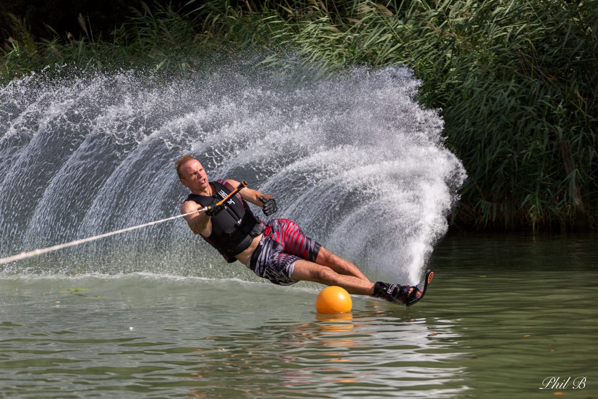 Ski nautique sur la Marne en île de France et slalom à St Maur | SNC