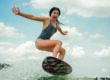 Ski nautique féminin sur la Marne