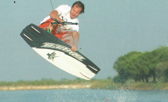 Réussissez un heelside 180 indy blind